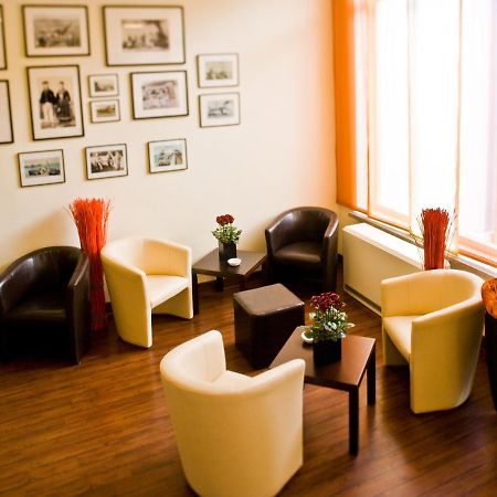 Hotel Xenia Sellin  外观 照片