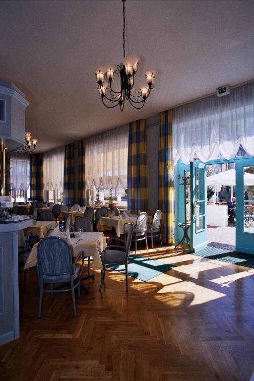 Hotel Xenia Sellin  外观 照片