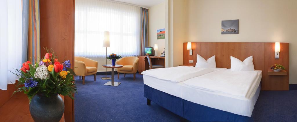 Hotel Xenia Sellin  外观 照片