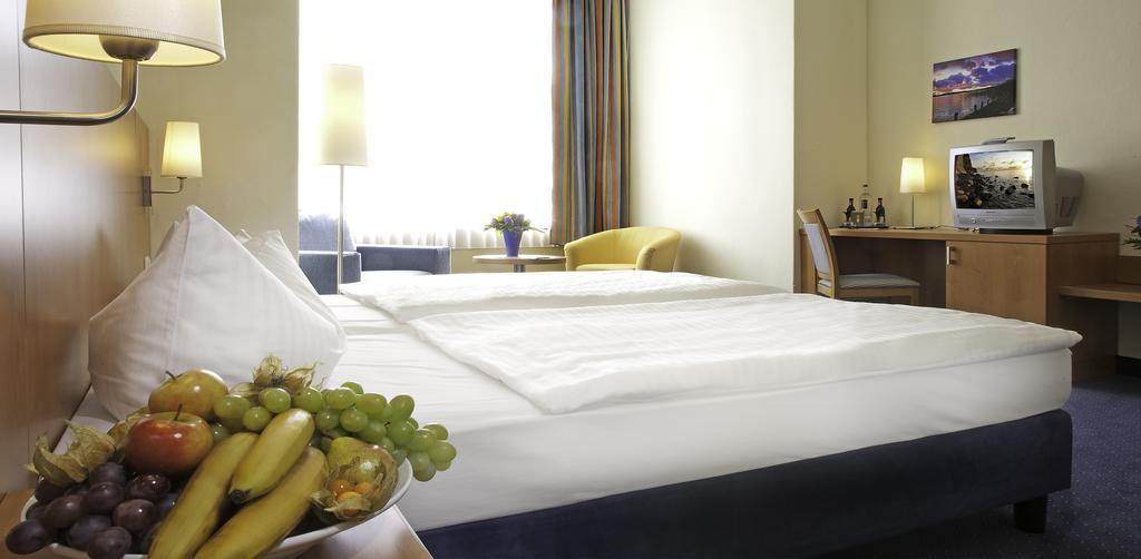 Hotel Xenia Sellin  外观 照片